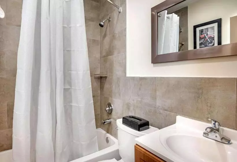 Hotelli Rodeway Inn Near Hollywood Beach