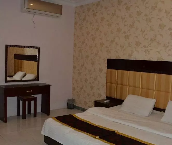 ホテル Wanasah For Furnished Apartments