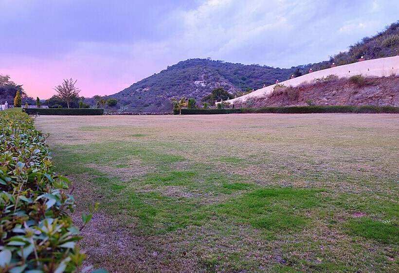 Nakoda Green Valley Resort By Shrigo Hotels