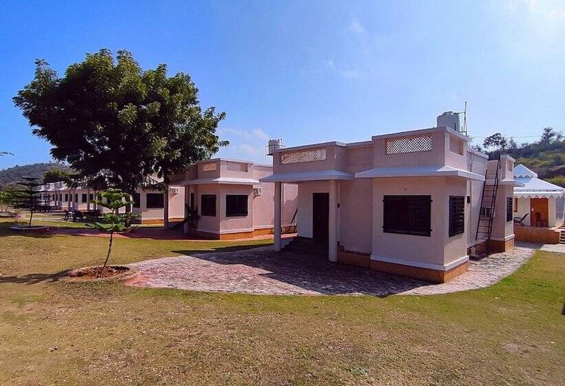 Nakoda Green Valley Resort By Shrigo Hotels