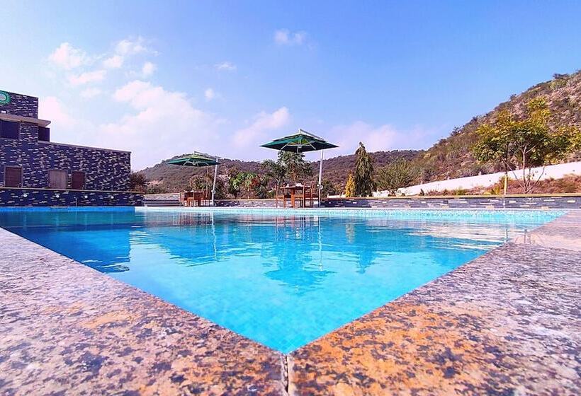 Nakoda Green Valley Resort By Shrigo Hotels