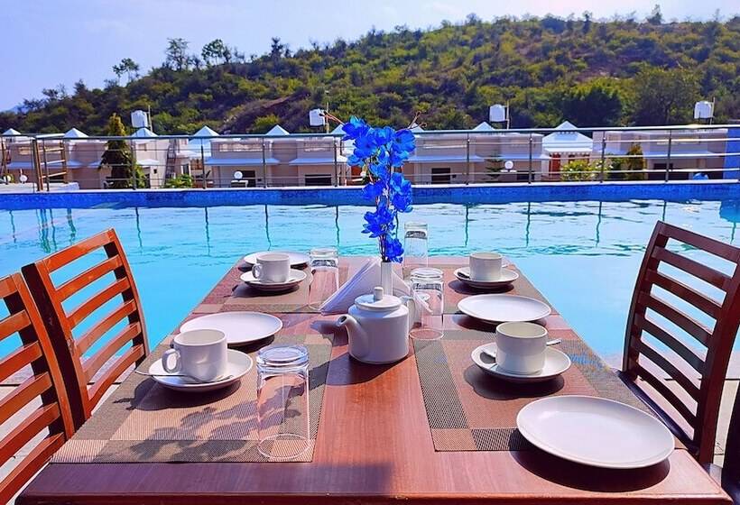 Nakoda Green Valley Resort By Shrigo Hotels