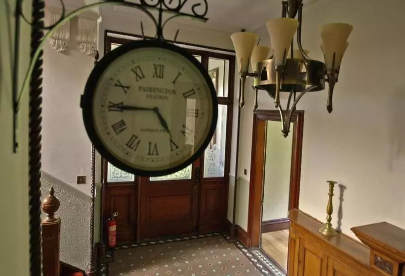 Aamiaismajoitus (B&B) Isla Bank House