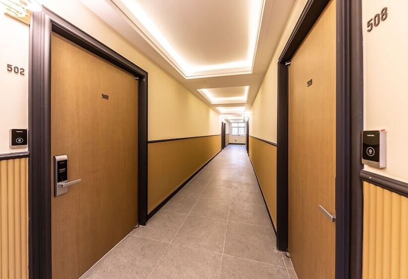 Brown Dot Hotel Seong Seo