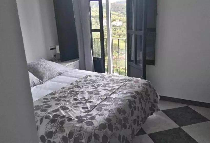 Majatalo Hostal Sierra De Tentudía