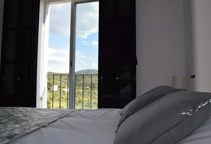 Majatalo Hostal Sierra De Tentudía