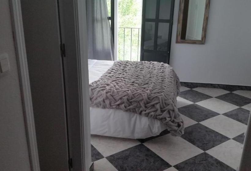 Пансион Hostal Sierra De Tentudía