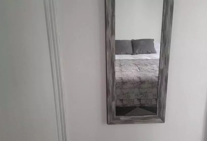 Majatalo Hostal Sierra De Tentudía