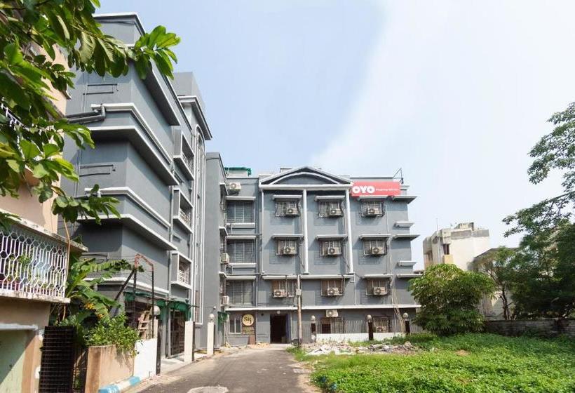 Hotel Oyo 28462 Srj Inn