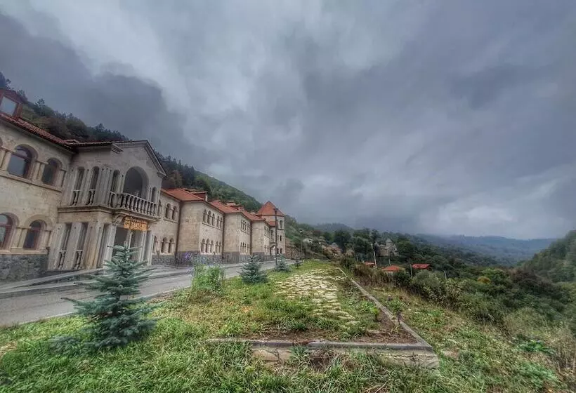 ホテル Vanatun Monastery Stay