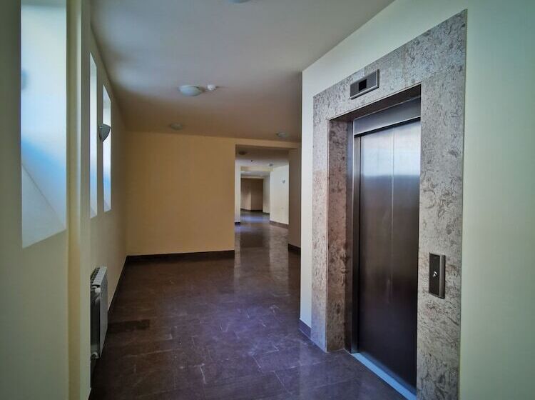 Hotel Vanatun Monastery Stay