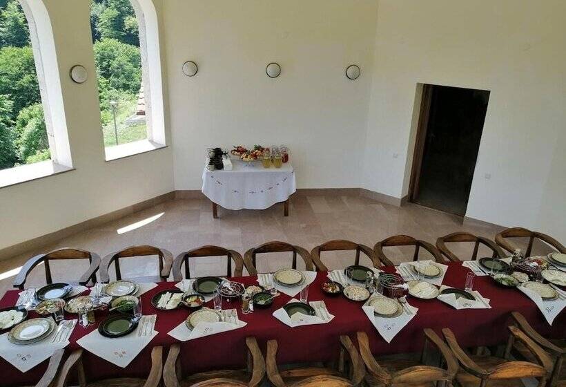 Hotel Vanatun Monastery Stay