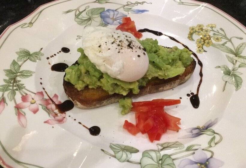 بنسيون Cawthorne House