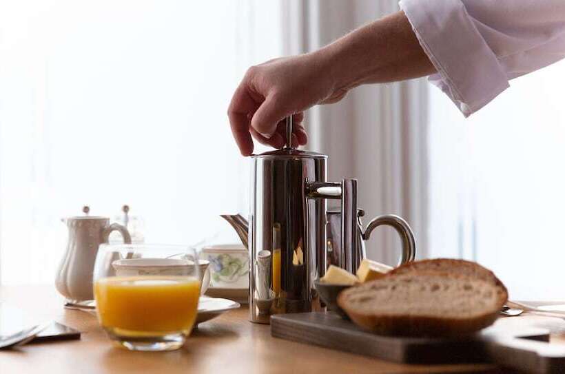 بنسيون Cawthorne House