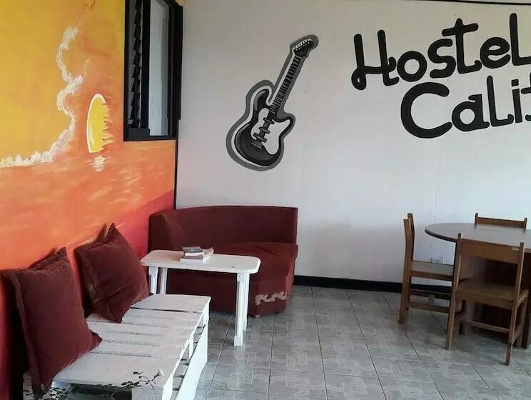 پانسیون Hostel California