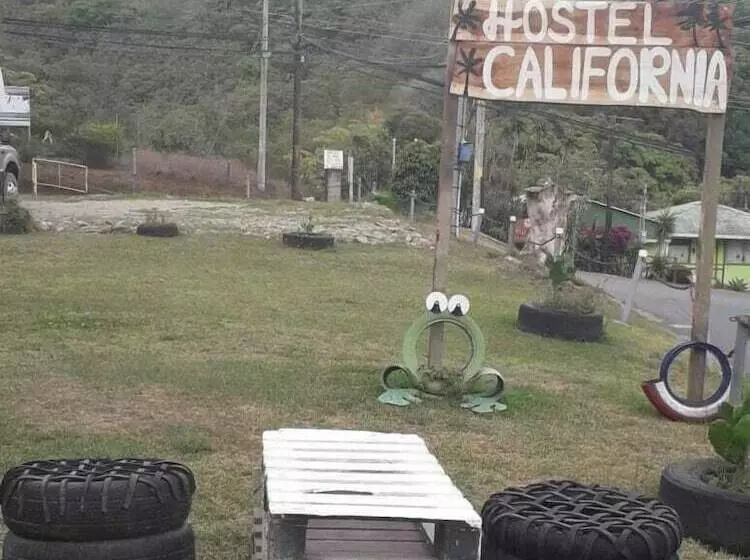 پانسیون Hostel California