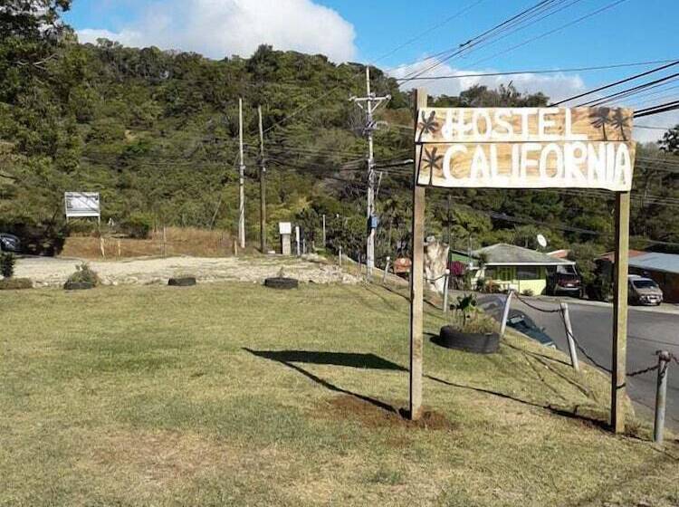 Majatalo Hostel California