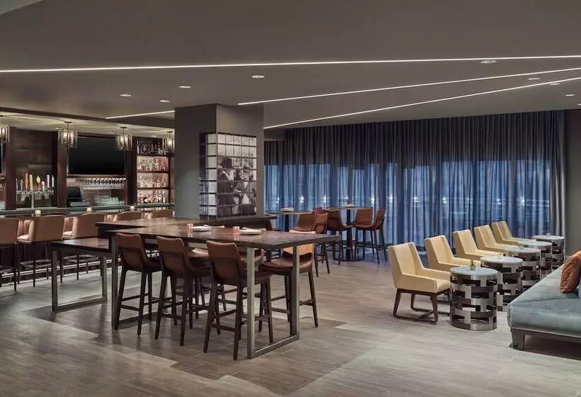 Delta Hotels By Marriott Ashland Downtown