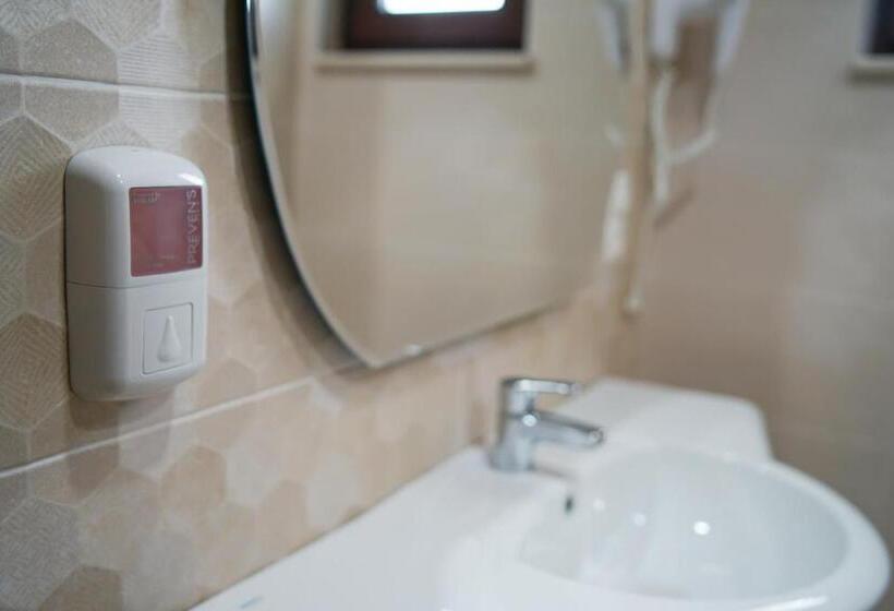 ペンション Valurile Mării Vama   Veche