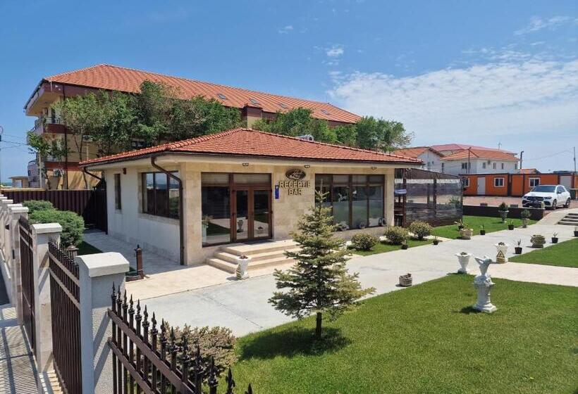 ペンション Valurile Mării Vama   Veche