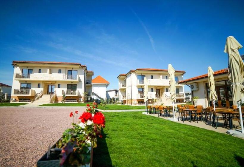 ペンション Valurile Mării Vama   Veche