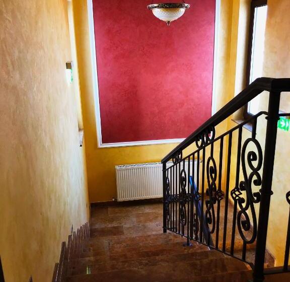 ペンション Valurile Mării Vama   Veche