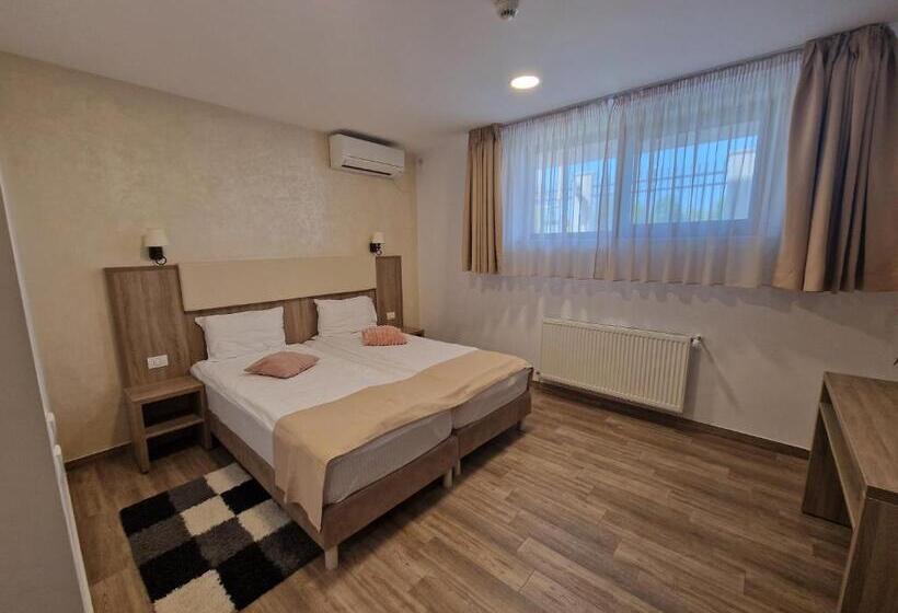 ペンション Valurile Mării Vama   Veche