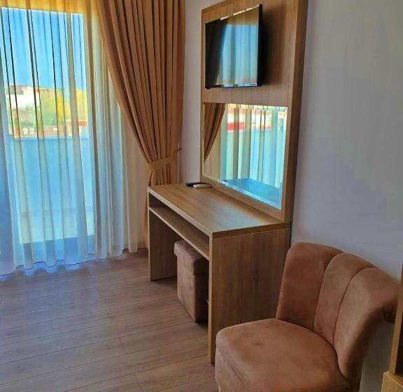 ペンション Valurile Mării Vama   Veche