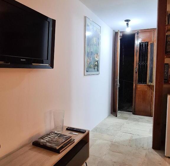 پانسیون Villa Violeta