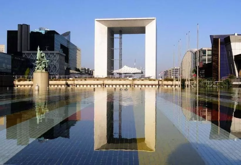 ホテル Le Val D Or & Le Theatre