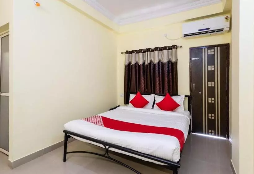 Oyo 29831 Hotel Harihar