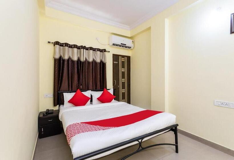 Oyo 29831 Hotel Harihar