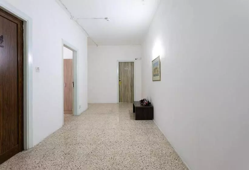 پانسیون Tarona Guesthouse
