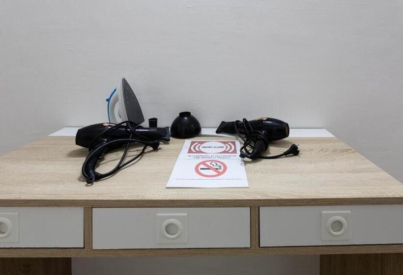 پانسیون Tarona Guesthouse