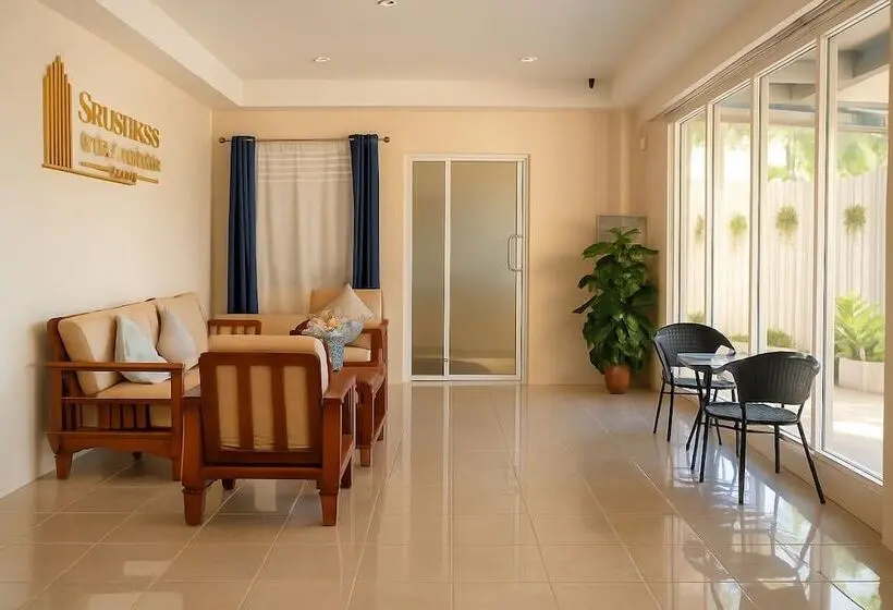 Otel Srisuksan Klong Muang Beach