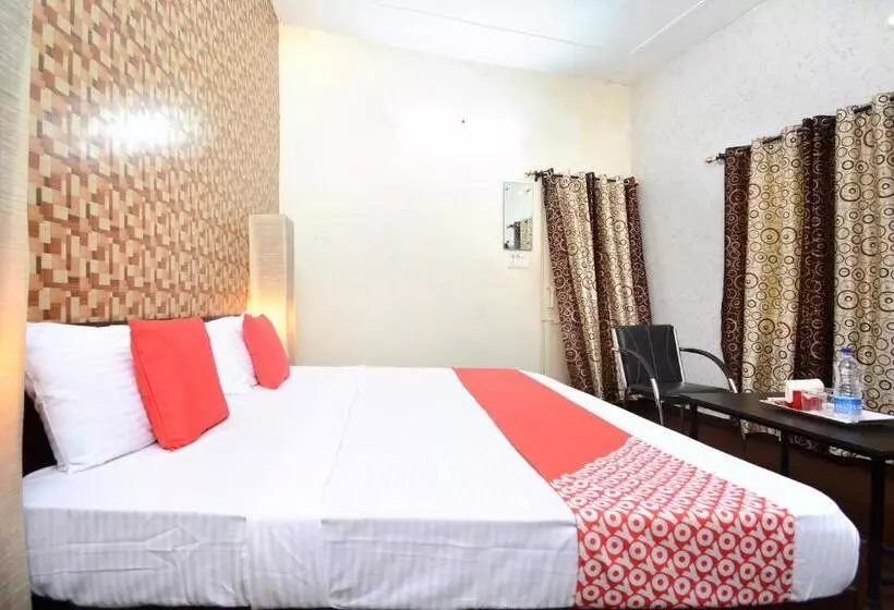 ホテル Oyo 33024 Urban Guest House