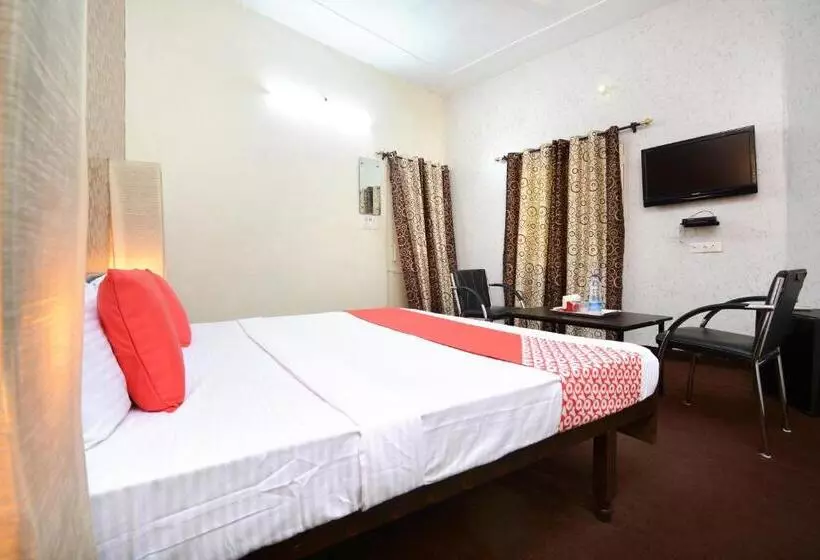 ホテル Oyo 33024 Urban Guest House