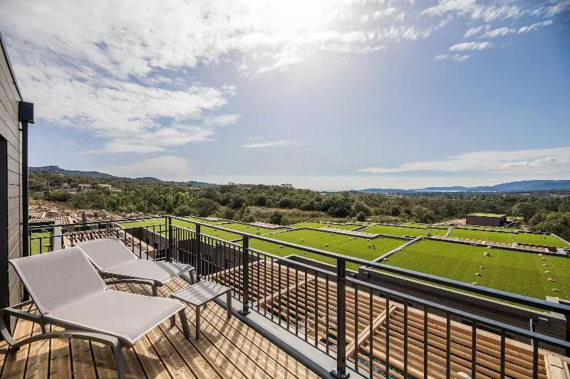 Residence Pierre & Vacances Premium Les Terrasses D Arsella