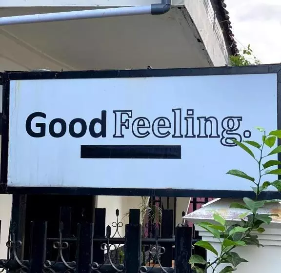 Good Feeling Hostel
