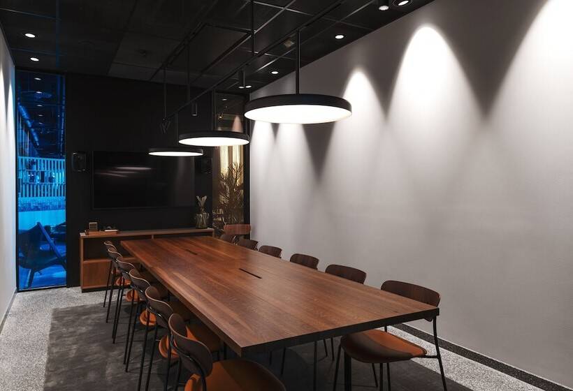 Comfort Hotel Arlanda Airport Terminal