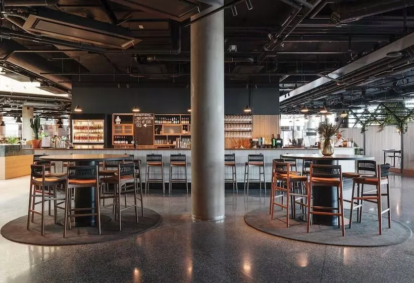 Comfort Hotel Arlanda Airport Terminal