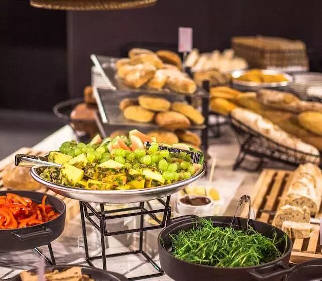 Comfort Hotel Arlanda Airport Terminal