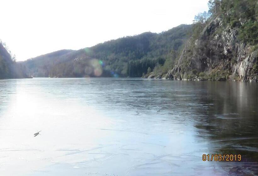 펜션 øvstefjellså Gård &aktivitet Senter