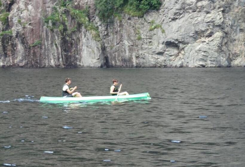 펜션 øvstefjellså Gård &aktivitet Senter