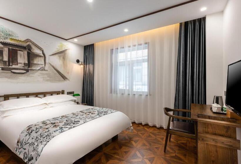 Time Traveller Hotel Near Prince Gong S Mansion, Beihai Park, Tian Anmen Square, Nanluoguxiang Hut