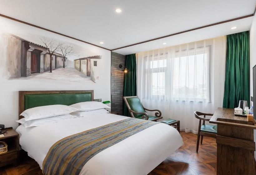 Time Traveller Hotel Near Prince Gong S Mansion, Beihai Park, Tian Anmen Square, Nanluoguxiang Hut