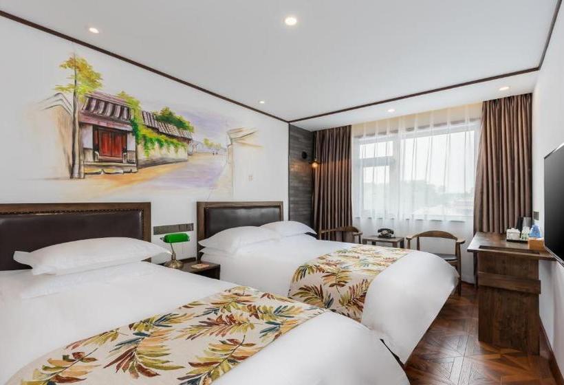 Time Traveller Hotel Near Prince Gong S Mansion, Beihai Park, Tian Anmen Square, Nanluoguxiang Hut