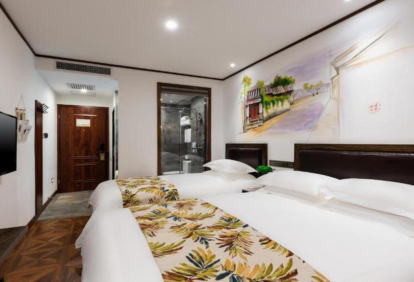 Time Traveller Hotel Near Prince Gong S Mansion, Beihai Park, Tian Anmen Square, Nanluoguxiang Hut