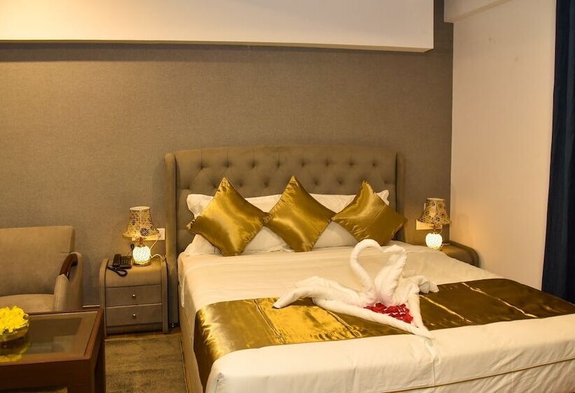 Silver Oak Hotel Mysuru