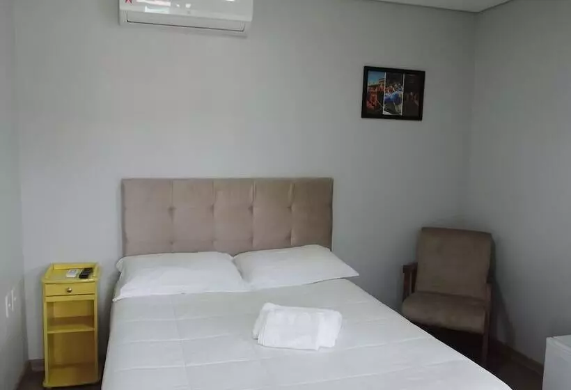 ペンション Pousada Três Coroas